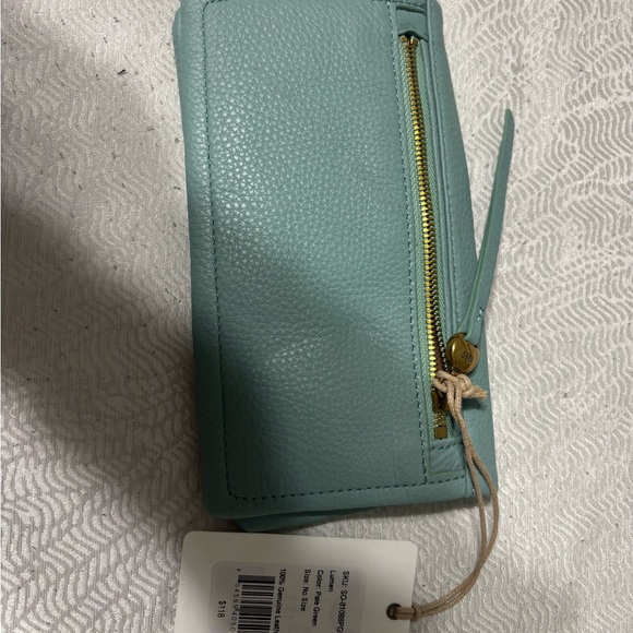 HOBO Teal Color Wallet - Picture 11 of 17